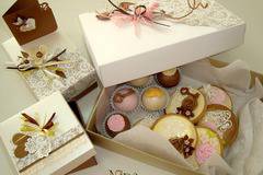 Ревю: Посестрими в занаята