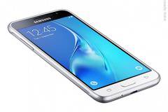 Samsung SM-J320F GALAXY J3 8GB Dual Sim смартфон бял