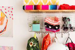 Направи си сам: Практична етажерка от подръчни материали