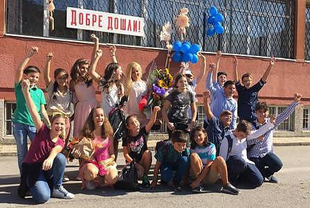 Математическа паралелка с класен ръководител си търси училище