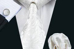 Комплект мъжка вратовръзка, ръкавели и кърпичка в бяло