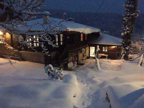 Попската Къща – Къща за гости в село Медвен, Община Котел