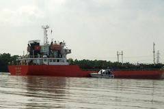 Експлозия на борда на танкер Hai An 16 във Виетнам