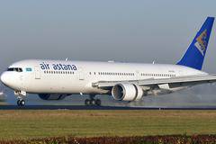 Air Astana заплаши с прекъсване на полетите поради прекратяване на доставките на реактивно гориво от Русия