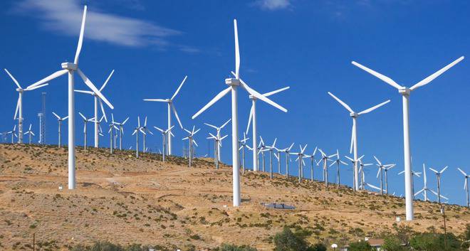 Франция ще подкрепя зелената енергия с по-високи данъци