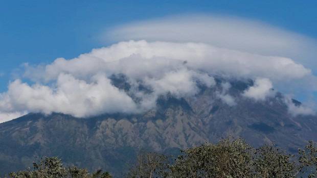 Вулканът Агунг се събужда