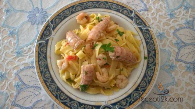 Талиатели с морски дарове