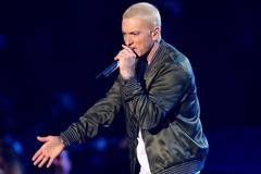 Еминем пуска нов албум до края на годината