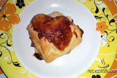 Бутер банички с кашкавал, бекон и маслини