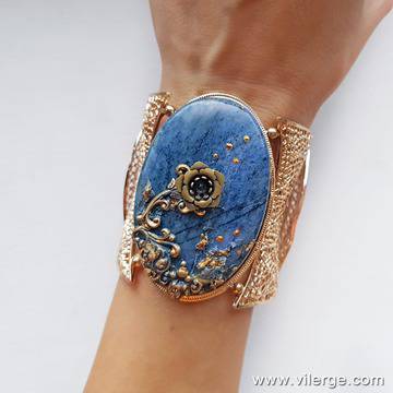 Оригинални идеи за Коледен подарък с бижу за жени