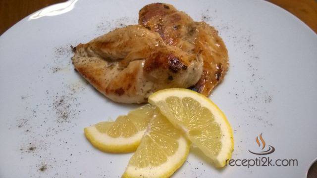 Пилешки гърди на тиган