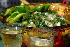 5 причини, които ще ви накарат още сега да си сипете 1 ракия!