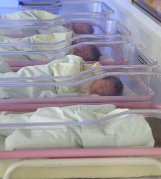 Онкоболни вече ще ползват държавна помощ за инвитро