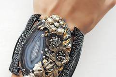 Надникнете в нова Коледна колекция бижута за жени