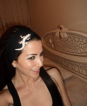 Вижте как изглеждаше Енджи Касабие преди парите и корекциите (снимки)