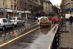 Абсурдна велоалея разполови улица „Раковски” в София