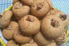 Медени орехови сладки