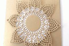 Покани за бал в златно – Нови модели 2018