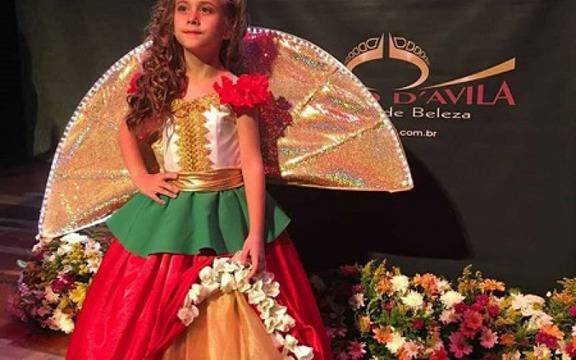 Българка спечели MINI MISS NATIONS 2017 в Бразилия