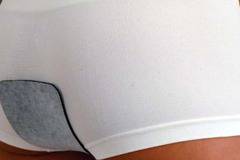 КРАЙ! Измислиха гащи против пърдене!