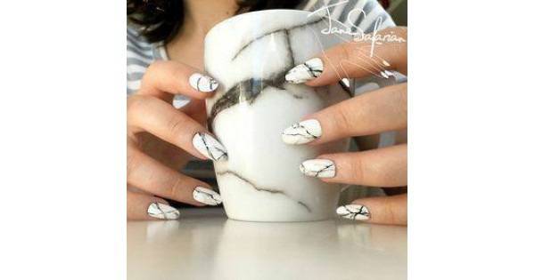 Идеи за Маникюри С Мраморен Ефект