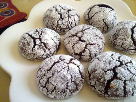 Напукани какаови сладки