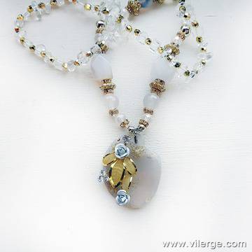 Модерни бижута и подаръци с късмет за Коледа