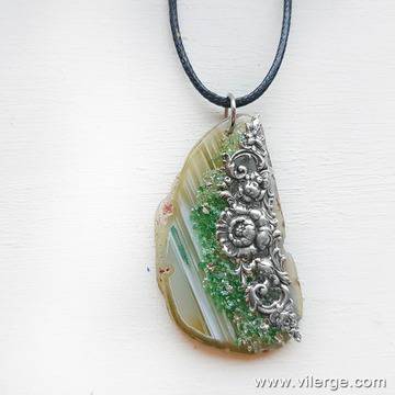 Коледни он-лайн подаръци и изненади за жени