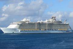 Информация и снимки на круизният кораб Oasis of the Seas