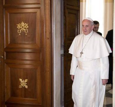 Папа Франциск забрани продажбата на цигари във Ватикана