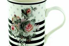 Порцеланова чаша за чай – Бели рози – 340 мл