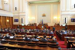Парламентът прие на първо четене промени в Закона за кредитните институции