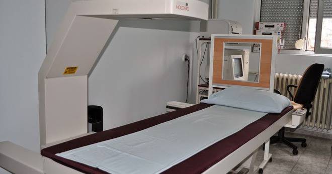 Болката в гърба при лопатките или пояса може да е симптом на остеопороза