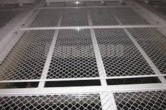 Просечена ламарина – Метални Стълби