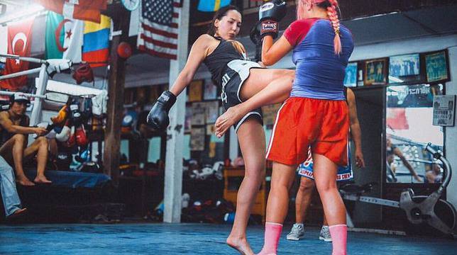 Биография и секси снимки на секси руската моделка Justyna Graczyk