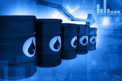 Търговци на деривати очакват отстъпение на цената на петрола до края на годината