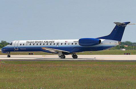 Самолет Embraer ERJ-145 на Trans State Airlines получи малка повреда при кацане в Сент Луйс