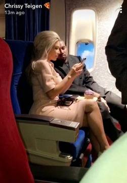 Ким Кардашиян с ударна визия