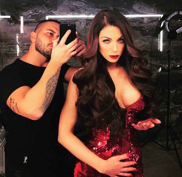 Емануела скри шапките (СНИМКИ 18+)