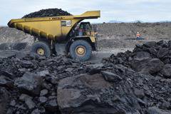 Китайското потребление на въглища се свива, но цената им продължава да се покачва