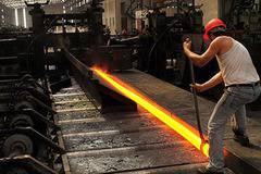 Производството на стомана в Китай се очаква да нарасне с 3% през 2017