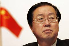 Управителят на Китайската народна банка предупреди за огромния публичен дълг