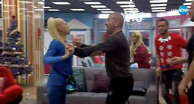 Луна се сби със съквартирантите в Къщата на „Биг Брадър“