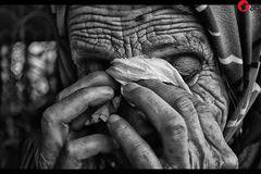 Изстрадала и отчаяна баба помоли лекаря за услуга. Когато той я чу остана без думи (тъжна история)