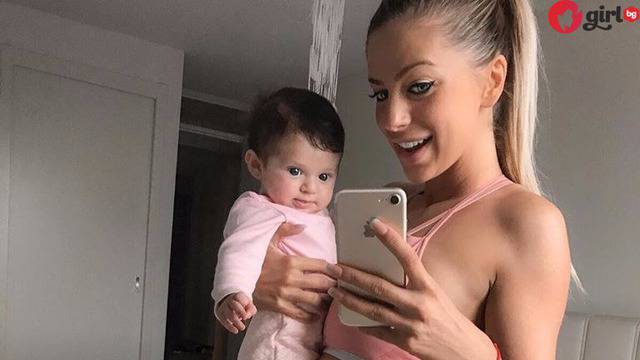 Само 3 месеца след раждането Янита Янчева скри шапката на всички с тялото, което показа (снимки)