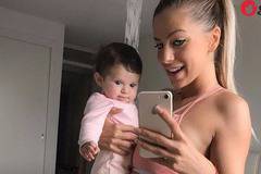 Само 3 месеца след раждането Янита Янчева скри шапката на всички с тялото, което показа (снимки)