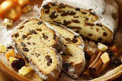 Да приготвим сами у дома коледен щолен