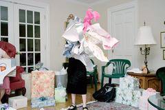 Безплатни обяви на помощ: Как да разчистите дома преди Коледа