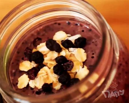 Нектар от боровинки, овесени ядки и банан