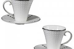 Порцеланов комплект две релефни чаши за кафе 150 мл. с чинийки